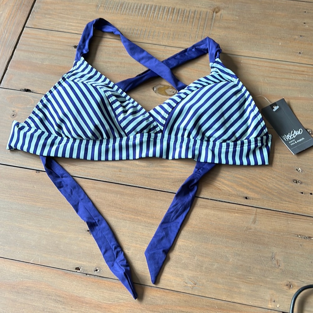 NWT. Mossimo bikini top. Blue, size S. Halter top with tie back, padded.